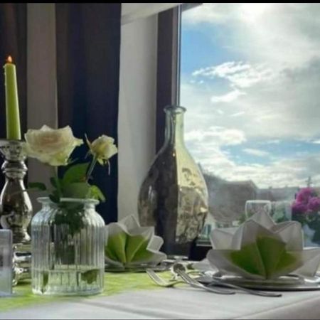 Hotel-Restaurant Und Gaestehaus Loewen Süßen Dış mekan fotoğraf