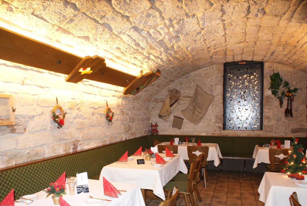 Hotel-Restaurant Und Gaestehaus Loewen Süßen Dış mekan fotoğraf